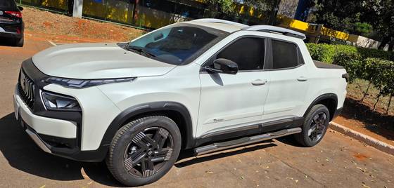 FIAT TORO 1.3 TURBO 270 FLEX VOLCANO AT6 FIAT TORO 1.3 TURBO 270 FLEX VOLCANO AT6